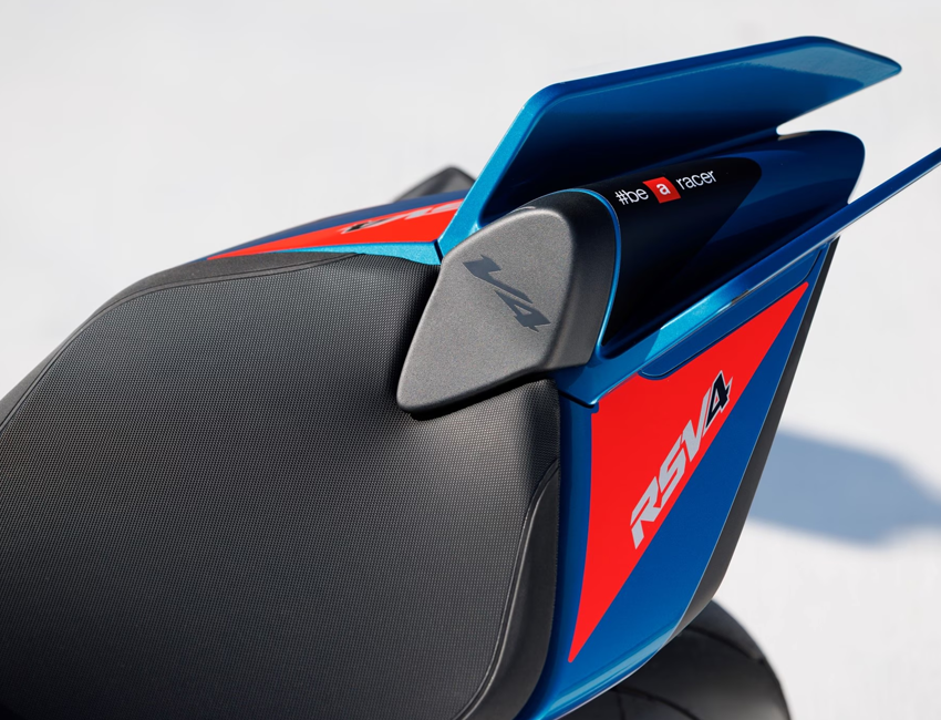 Aprilia RSV4 vue scelle